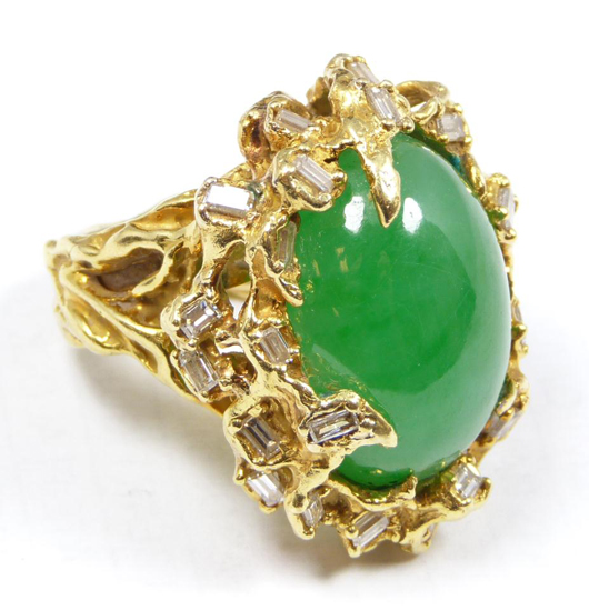 Eighteen-karat yellow gold gem jadeite and diamond ring in fancy cocktail ring mounting. Realized $9,735. Image courtesy of Elite Decorative Arts. 