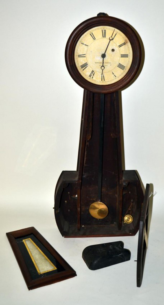 Howard Davis banjo clock, late 19th or early 20th century. Estimate: $300-$500. Image courtesy of Roland.