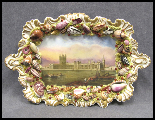 Rare Chamberlain’s Worcester porcelain tray, 19th century. Estimate $1,000-$1,500. Image courtesy of William Jenack Estate Appraisers and Auctioneers.