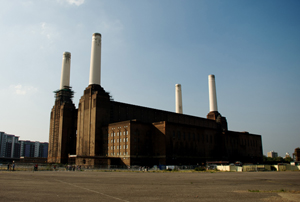 Battersea Power Sstation was designed in the brick cathedral style. It is the only existing example in England of this once common design style. This file is licensed under the Creative Commons Attribution 2.0 Generic license.