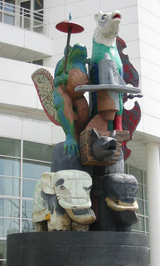 This sculpture by Karel Appel stands in The Hague. This file is licensed under the Creative Commons Attribution-Share Alike 3.0 Unported license.