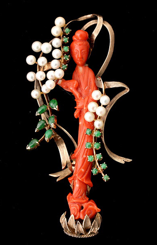 Coral, cultured pearl, jade, 14-karat yellow gold brooch. Estimate: $1,500-$1,800. Image courtesy Michaan’s Auctions.