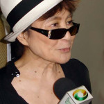 Yoko Ono at the Museum of Contemporary Art, University of São Paulo, Brazil, in March 2010. Photo by Marcela Cataldi Cipolla. This file is licensed under the Creative Commons Attribution 3.0 Unported license.