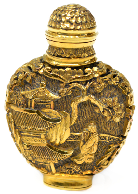 Chinese carved gold snuff bottle, 127 grams (estimate: $3,000-$5000)