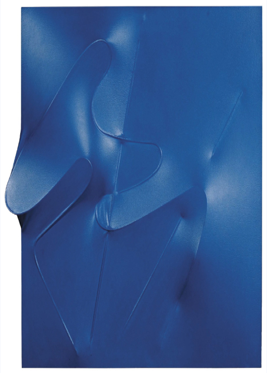 Agostino Bonalumi, 'Blu,' 1997, tela estroflessa e tempera vinilica, cm 80x80, autentica dell'archivio Bonalumi su fotografia n.97-008, stima 20.000-25.000 euro, courtesy Cambi Casa d’Aste