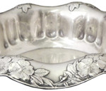 Fine Tiffany sterling silver Art Nouveau center bowl, circa 1906, 12 inches in diameter, 28.45 troy ounces. Image courtesy of Crescent City Auction Gallery.