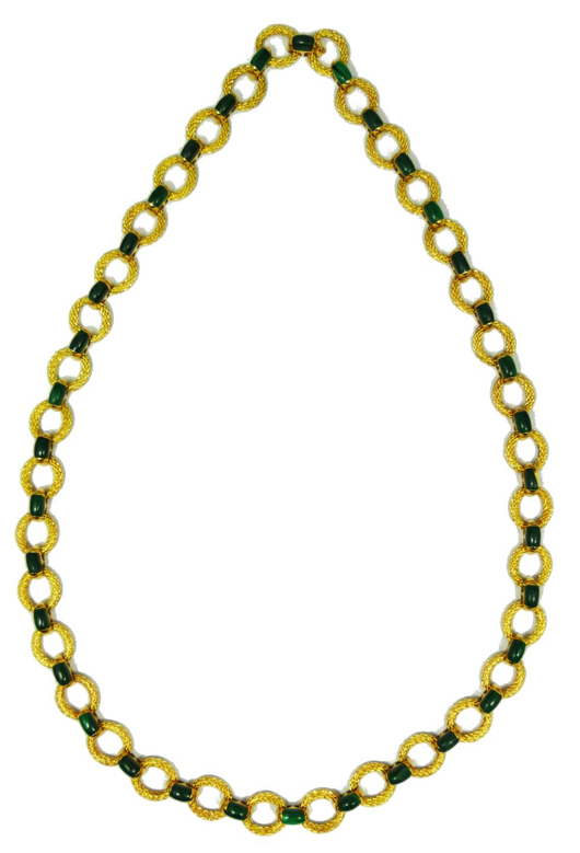 Stunning 22kt yellow gold necklace with malachite links connecting each ring (est. $12,000-$16,000). Image courtesy of Elite Decorative Arts.