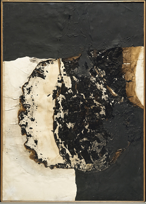 Alberto Burri, 'Plastica', plastica, combustione su telaio di alluminio, 100x86,3 cm, eseguito nel 1962, stima: €800.000-1.200.000. Courtesy Christie’s Images Ltd.