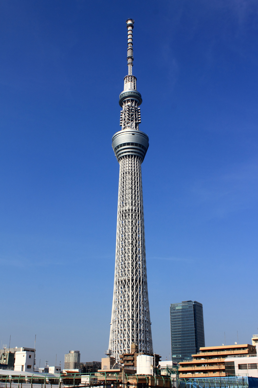 The 2,080-foot-tall Tokyo Skytree. It stands taller than the 1,968-foot-tall Canton Tower in the southern Chinese city of Guangzhou and the 1,748-foot-tall CN Tower in Toronto. Image by Kakidai. This file is licensed under the Creative Commons Attribution-Share Alike 3.0 Unported license. 