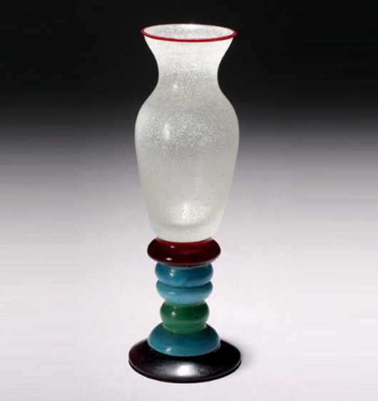 Rare ‘snowstorm’ and multicolor tiered glass vase, Daoguang mark and period. Estimate: $3,000-$5,000. Michaan’s Auctions image.