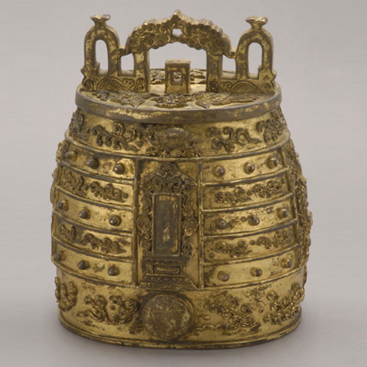 Exceptional and rare gilt-bronze archaistic ritual bell, Qianlong period. Estimate: $20,000-$30,000. Michaan’s Auctions image.