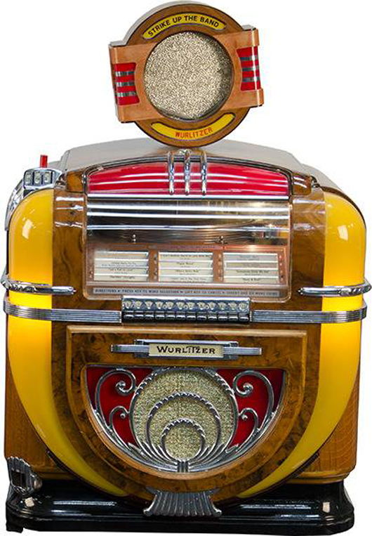 Wurlitzer Model 71 automatic phonograph jukebox. Government Auction image.