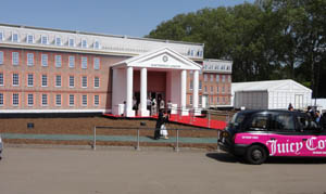 The mock-Georgian façade of the Masterpiece fair marquee on the south grounds of the Royal Hospital in Chelsea. The fair continues until July 4. Photo Auction Central News.