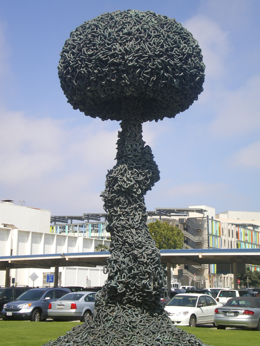 Paul Conrad's 'Chain Reaction' sculpture in Santa Monica, Calif. Image by CbI62. It is believed that reproduction for criticism, comment, teaching and scholarship constitutes fair use and does not infringe copyright. This work is licensed under the Creative Commons Attribution-ShareAlike 3.0 License.