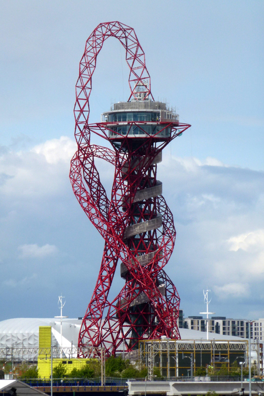 ArcelorMittal Orbit viewed in London. Image by Cmglee. This file is licensed under the Creative Commons Attribution-Share Alike 3.0 Unported license.