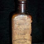 A medicine bottle once contained acetanilid pills, which were used to treat pain and fever. Image courtesy LiveAuctioneers Archive and Purcell Auction Gallery.
