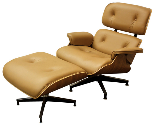 The top seller in furniture was this Charles and Ray Eames for Herman Miller 670 lounge chair with ottoman which settled at $4,740. Image courtesy of Clars.