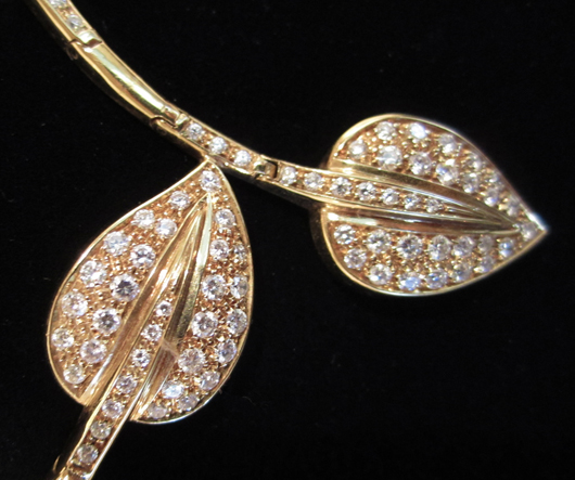 18K yellow gold necklace with 60 round G, H VS diamonds of approx. 2cttw. Designed by Gabriel Barda.  Est. $3,500-$4,500. WatchAuctionHQ image.