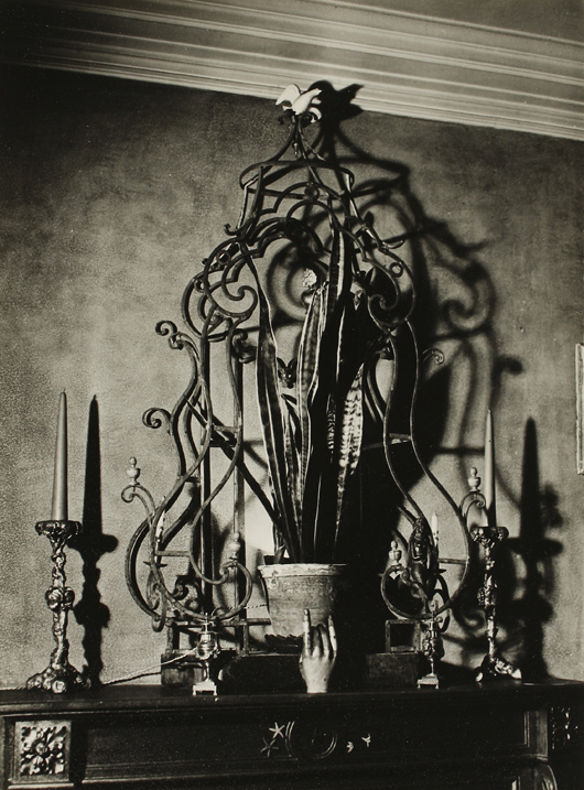 Unidentified interior, 1920-1930, vintage gelatin silver print. Estimate: 12,000-15,000 euros. Soler y Llach image.