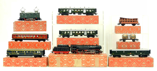 Marklin (German) train cars in original boxes. Stephenson’s image.