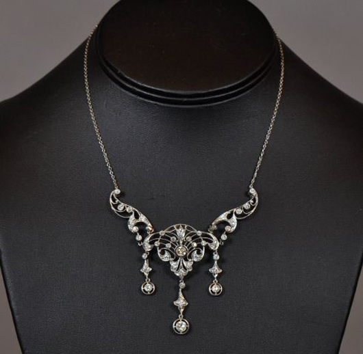 Antique platinum and diamond necklace. John McInnis image.