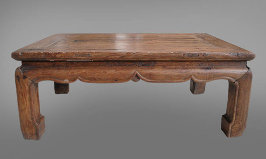 Lot 115, an old huanghuali low kang table. Zanaba Auctions image.