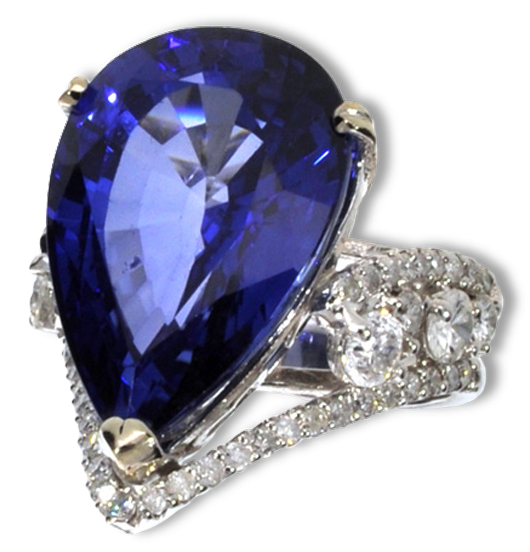 27-carat sapphire and diamond ring. Government Auction image.