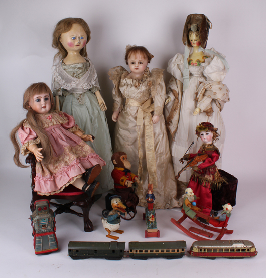 English, French, German and American dolls, circa 1790-1930, estimate range: £200-£5,000. Chiswick Auctions image.