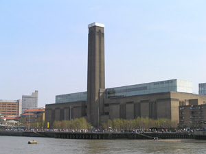 A view of the Tate Modern in London from the River Thames. Image by MasterofHisOwnDomain. This file is licensed under the Creative Commons Attribution-Share Alike 3.0 Unported license.