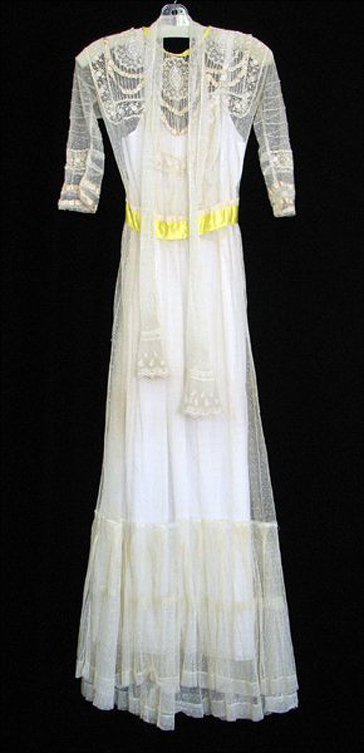 Victorian lace wedding dress. Image courtesy of LiveAuctioneers.com Archive and Susanin's Auctions. 
