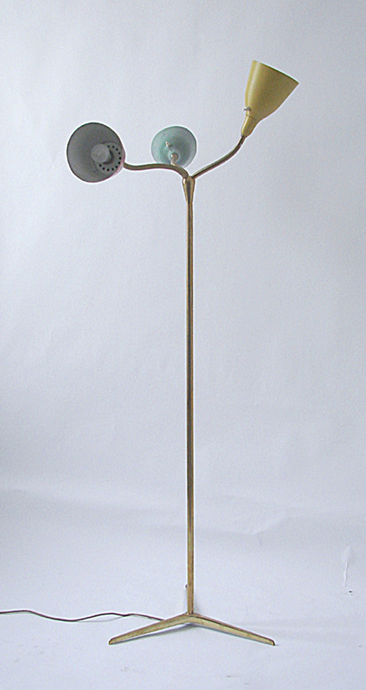Giuseppe Ostuni, O-Luce floor lamp with three adjustable arms and aluminum reflectors. Estimate: 1,500-1,800 euros. E-Art Auctions image.