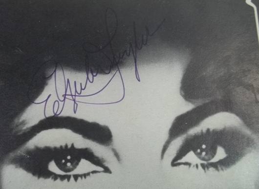 Elizabeth Taylor autograph. Three Rivers Auction Co. image.