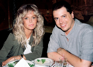 Farrah Fawcett and Craig Nevius in 2008. Image by Windmill Entertainment. This file is licensed under the Creative Commons Attribution-Share Alike 3.0 Unported license.