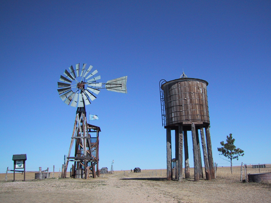 A windmill in South Dakota. Image by Patrick Bolduan. This file is licensed under the Creative Commons Attribution-Share Alike 2.0 Generic license. 