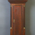 An Abel Hutchins clock similar to the one in the collection of the New Hampshire Historical Society collections. Image courtesy of LiveAuctioneers.com Archive and Wiederseim Associates Inc.
