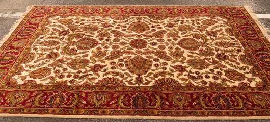 Oriental rug. Carstens Galleries image.