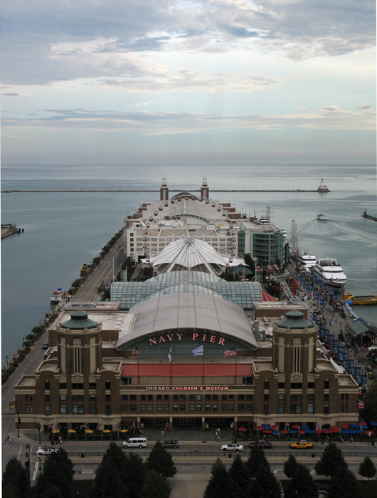 Chicago's Navy Pier, site of the new Chicago International Art, Antique & Jewelry Show. Image by Banpei. This file is licensed under the Creative Commons Attribution-Share Alike 3.0 Unported license.