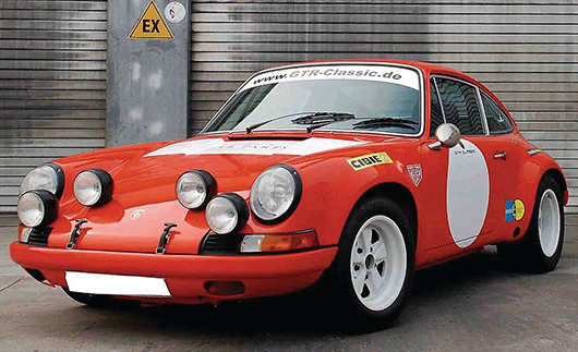 Newly rebuilt, this Porsche 911 S/ST has a July 1970 registration date. Estimate: 100,000-200,000 euros. Automobilia Auktion Ladenburg image.