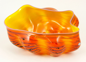 Dale Chihuly handblown glass bowl. Kaminski Auctions image.