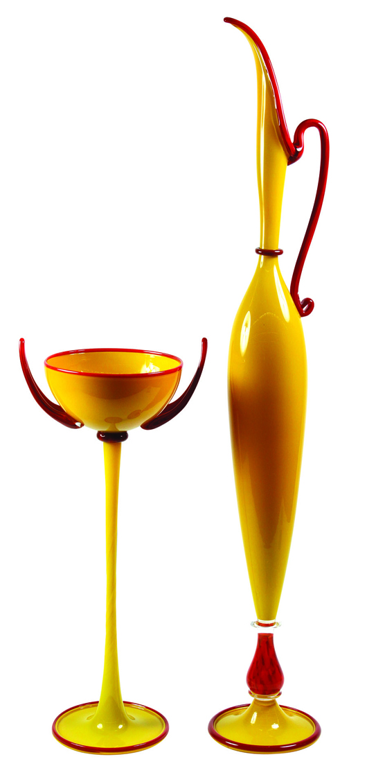‘Yellow Pair With Red Wrap’ by glass artist Dante Marioni (American b. 1964) soared to $13,035. Clars Auction Gallery image.