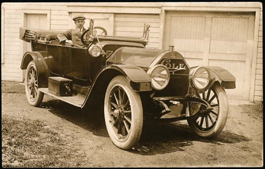 A large Cole automobile and its proud owner. The Indianapolis automaker produced luxury models from 1908 until it went out of business in 1925. Image courtesy of LiveAuctioneers.com Archive and Lyn Knight Auctions.