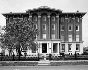 Historic Jacobs Hall, Kentucky School for the Deaf in Danville, Ky. Photo by William Gus Johnson. Library of Congress, Prints & Photographs Division, KY,11-DANV,11A-1
