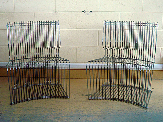 Verner Panton, Pantonova chairs, manufactured by Fritz Hansen, 1971. Est. €1,200-1,500. Nova Ars image.