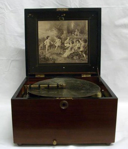 Table Polyphon with 17 discs, circa 1900, in working order. Unique Auctions image.