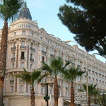 Carlton International Hotel in Cannes, France, site of the diamond robbery. Photo taken June 2006 by Christophe Finot, licensed under the Creative Commons Attribution-Share Alike 2.5 Generic license.
