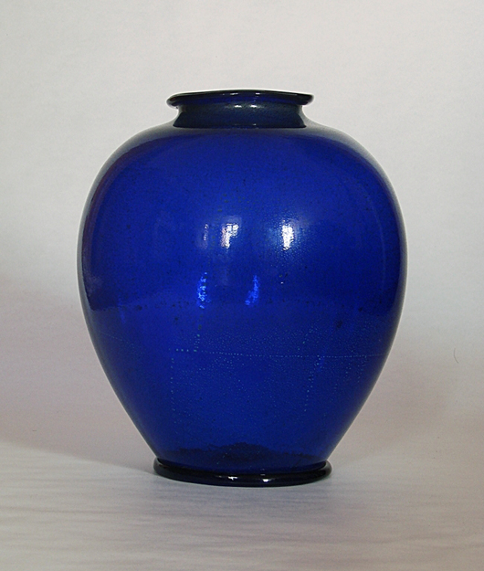 Napoleone Martinuzzi, Vittorio  Zecchin glass vase, 1930, blown blue glass vase with silver decorations. Dimensions: height 30 cm, diameter 25cm. Estimate: €2,500-€3,000. Nova Ars image.
