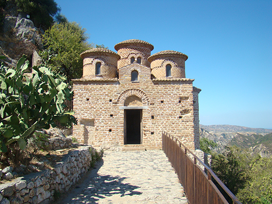 The Cattolica di Stilo is a Byzantine church in the comune of Stilo, Calabria, southern Italy. It is a national monument and not the church dismantled by artist Francesco Vezzoli. Image by Montek. This file is licensed under the Creative Commons Attribution-Share Alike 3.0 Unported, 2.5 Generic, 2.0 Generic and 1.0 Generic license.