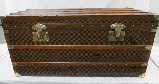 French steamer travel trunk by Moynat, circa 1890-1910. Estimate: £2,000-£3,000. Silverstone Auctions image.