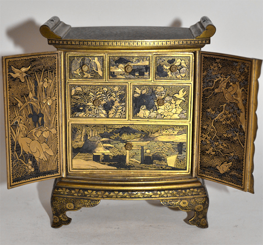 Komei inlaid iron miniature chest of drawers. Roland Auctioneers and Valuers image.
