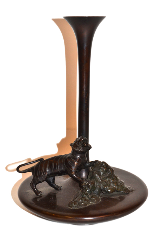 Japanese Meiji bronze vase. Roland Auctioneers and Valuers image.